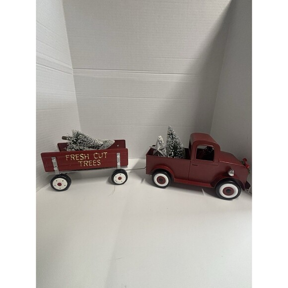 Vintage Style Red Metal Pickup Truck & Trailer Christmas Decoration Flocked Tree - Picture 1 of 9